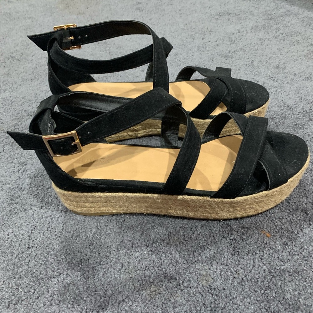 New size 10 black espadrille sandal